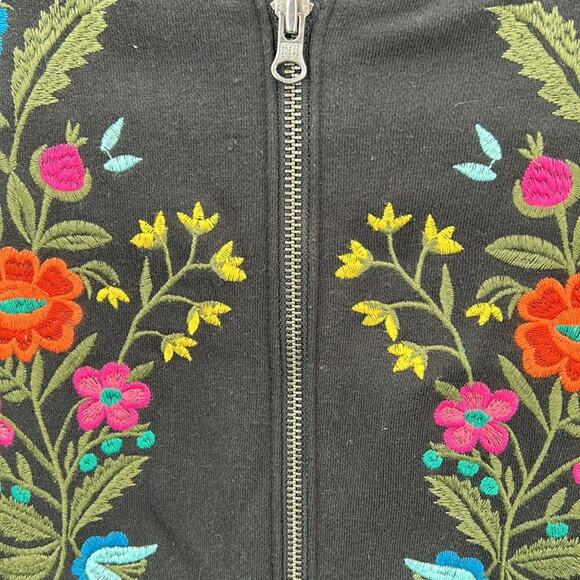 Old Navy Girl's Black Full Zip Sweatshirt Floral Embroidery size 14 - Picture 7 of 11